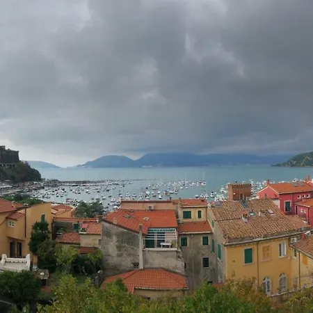 Very Flat In Lerici